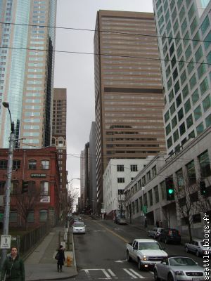 rue montante à Seattle , ça arrête pas de monter desecendre , etc....